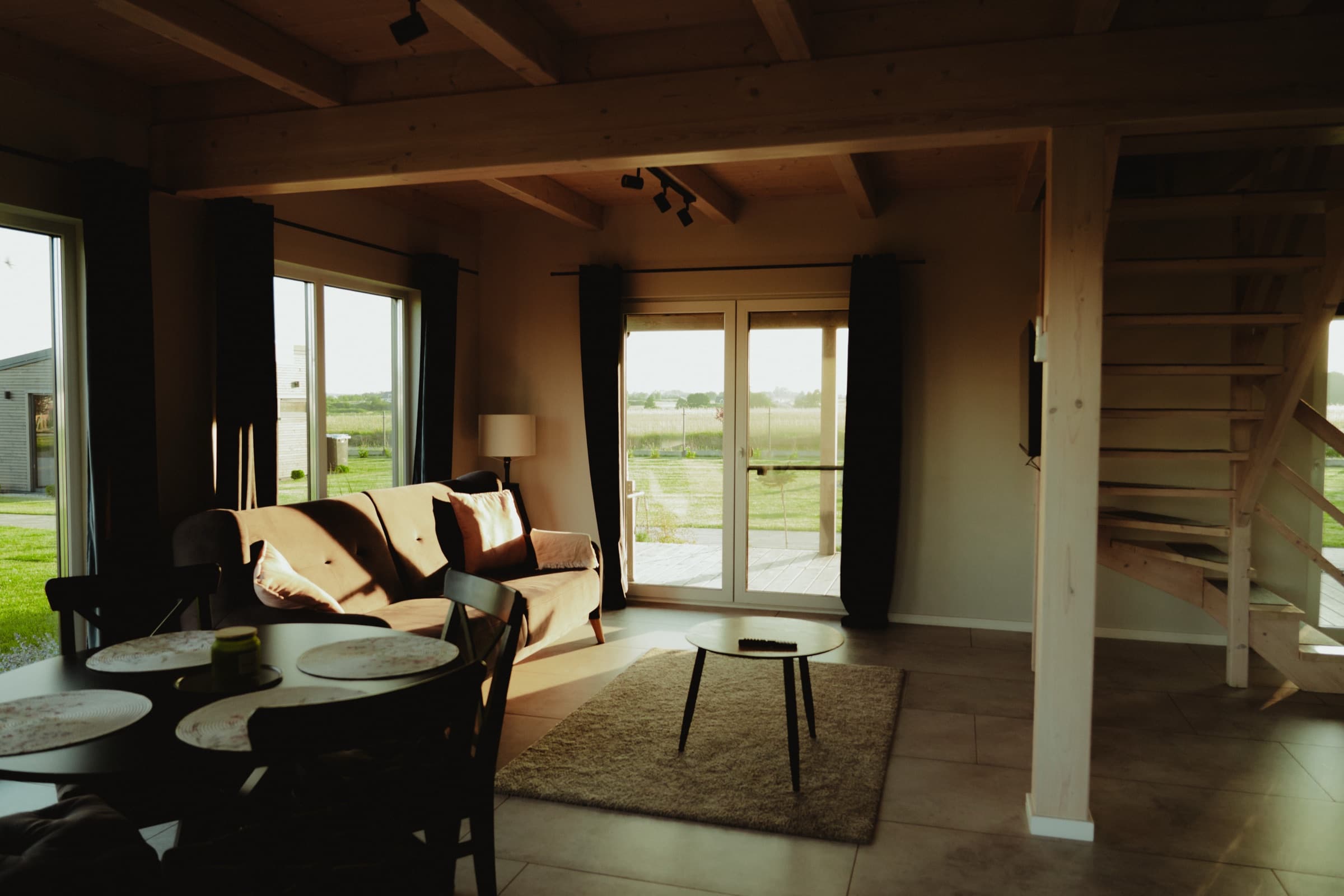 TOKAMA cottage interior — image 5
